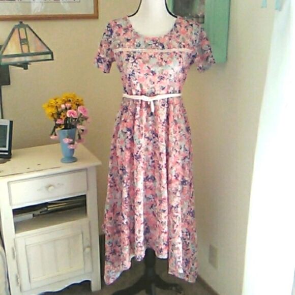 Host Pick! 🌻🌺💐Jessica Simpson Maternity Floral Dress - Picture 1 of 13